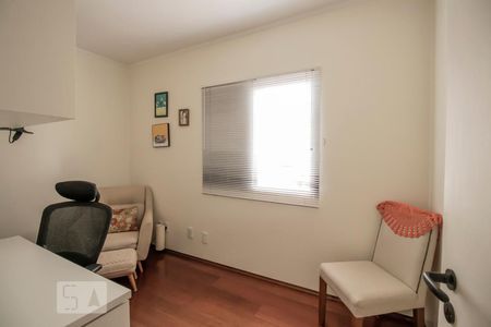 Casa à venda com 167m², 4 quartos e 4 vagasQuarto 2