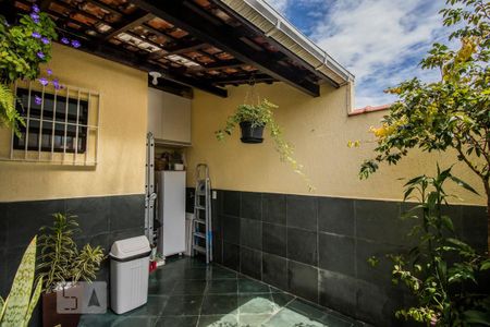 Casa à venda com 167m², 4 quartos e 4 vagasQuintal