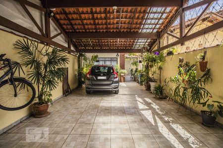 Garagem de casa à venda com 4 quartos, 167m² em Vila da Saúde, São Paulo