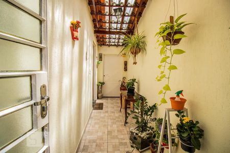 Corredor Externo de casa à venda com 4 quartos, 167m² em Vila da Saúde, São Paulo