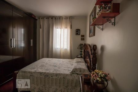 Casa à venda com 167m², 4 quartos e 4 vagasSuíte 1