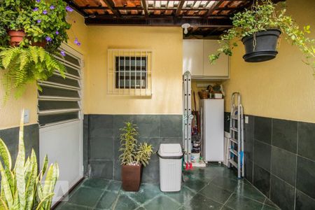 Casa à venda com 167m², 4 quartos e 4 vagasQuintal