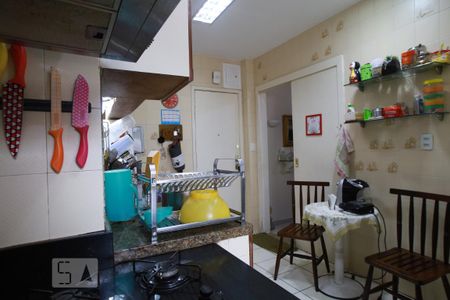 Apartamento para alugar com 63m², 2 quartos e 1 vagaCozinha