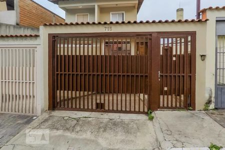 Casa à venda com 217m², 4 quartos e 4 vagasFachada
