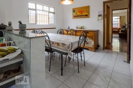 Casa à venda com 217m², 4 quartos e 4 vagasCopa
