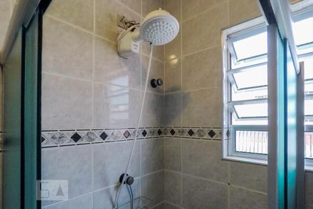 Casa à venda com 217m², 4 quartos e 4 vagasBanheiro
