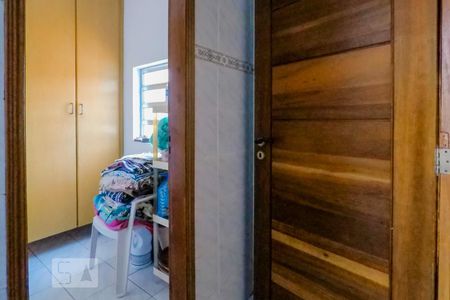 Casa à venda com 217m², 4 quartos e 4 vagasQuarto de Serviço