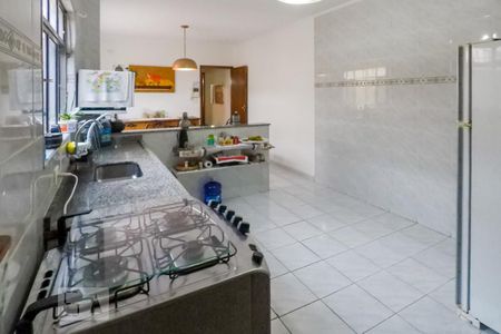 Casa à venda com 217m², 4 quartos e 4 vagasCozinha