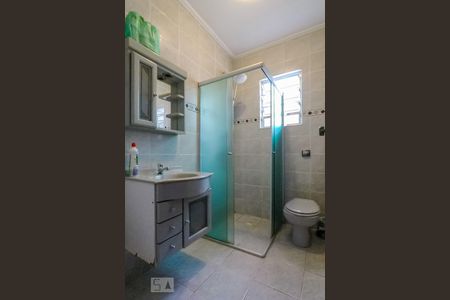 Casa à venda com 217m², 4 quartos e 4 vagasBanheiro