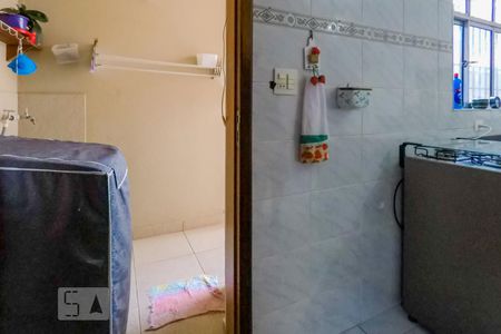 Casa à venda com 217m², 4 quartos e 4 vagasLavanderia