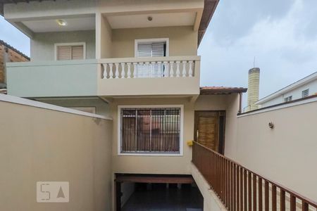 Casa à venda com 217m², 4 quartos e 4 vagasEntrada