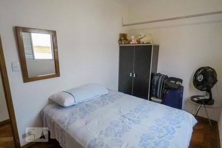 Casa à venda com 217m², 4 quartos e 4 vagasQuarto 2