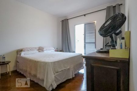 Casa à venda com 217m², 4 quartos e 4 vagasQuarto 4 - suite