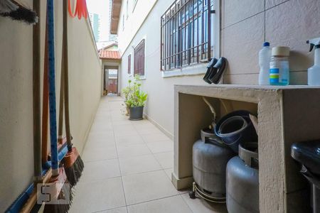 Casa à venda com 217m², 4 quartos e 4 vagasQuintal