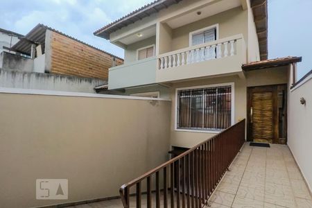 Casa à venda com 217m², 4 quartos e 4 vagasEntrada