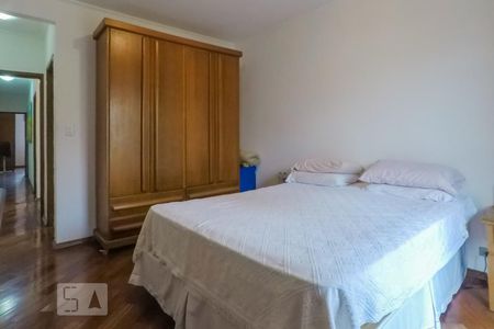 Casa à venda com 217m², 4 quartos e 4 vagasQuarto 4 - suite