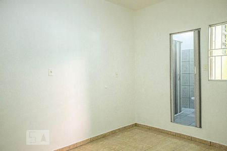 Quarto de casa para alugar com 1 quarto, 40m² em Km 18, Osasco