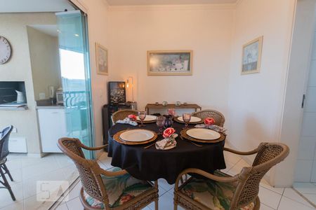 Apartamento à venda com 158m², 4 quartos e 3 vagasSala