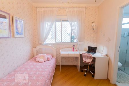 Apartamento à venda com 158m², 4 quartos e 3 vagasQuarto 2 - Suíte
