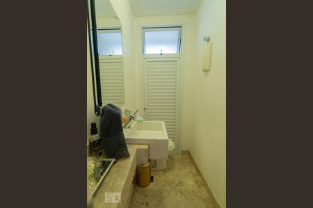 Apartamento à venda com 158m², 4 quartos e 3 vagasLavabo
