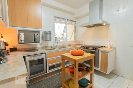Apartamento à venda com 158m², 4 quartos e 3 vagasCozinha