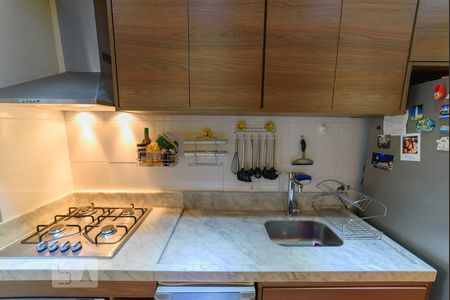 Apartamento para alugar com 65m², 2 quartos e 2 vagas Apartamento para alugar com 65m², 2 quartos e 2 vagasCozinha - Armários