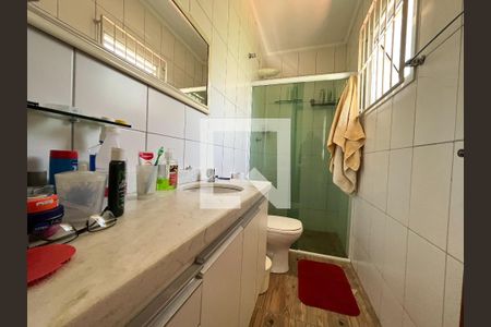 Casa à venda com 110m², 3 quartos e 3 vagasBanheiro da Suíte