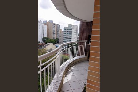 Apartamento à venda com 119m², 3 quartos e 2 vagasQuarto 3 - sacada