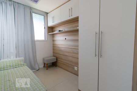 Quarto 1 de apartamento para alugar com 2 quartos, 50m² em Jacarepaguá, Rio de Janeiro