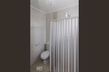 Casa de condomínio para alugar com 65m², 2 quartos e 1 vaga Casa de condomínio para alugar com 65m², 2 quartos e 1 vagaBanheiro da Suite 02