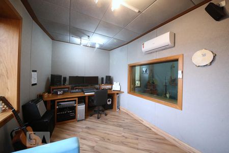 Apartamento para alugar com 118m², 2 quartos e 2 vagasSala