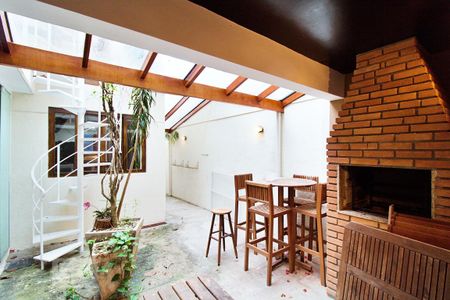 Casa para alugar com 115m², 3 quartos e 1 vaga Casa para alugar com 115m², 3 quartos e 1 vagaChurrasqueira