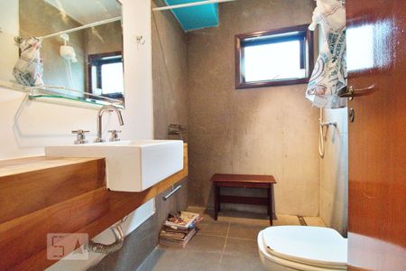 Casa para alugar com 115m², 3 quartos e 1 vaga Casa para alugar com 115m², 3 quartos e 1 vagaBanheiro da Suíte 1
