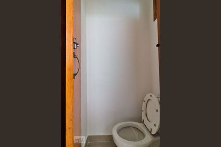Casa para alugar com 115m², 3 quartos e 1 vaga Casa para alugar com 115m², 3 quartos e 1 vagaLavabo na Garagem