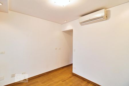 Casa para alugar com 115m², 3 quartos e 1 vaga Casa para alugar com 115m², 3 quartos e 1 vagaSuíte 1