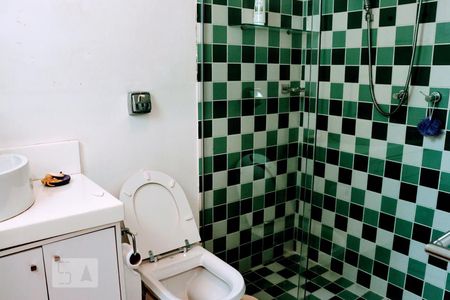 Casa à venda com 300m², 3 quartos e 4 vagasBanheiro 1