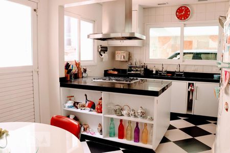 Casa à venda com 300m², 3 quartos e 4 vagasCozinha