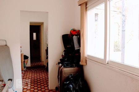 Casa à venda com 300m², 3 quartos e 4 vagasQuarto de Serviço