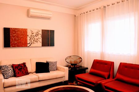 Sala de casa à venda com 3 quartos, 300m² em Aclimação, São Paulo