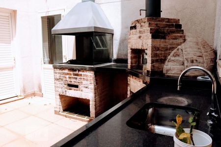 Casa à venda com 300m², 3 quartos e 4 vagasÁrea Externa