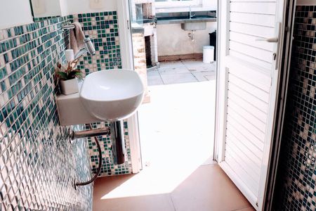 Casa à venda com 300m², 3 quartos e 4 vagasBanheiro de Serviço 2