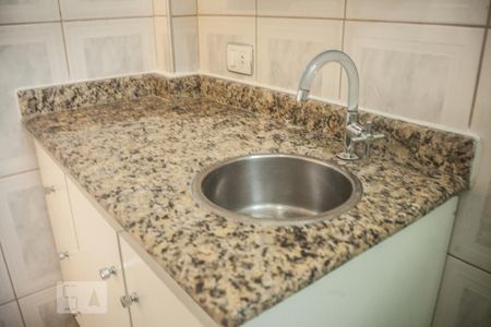 Apartamento para alugar com 30m², 1 quarto e sem vagaBanheiro - Torneira