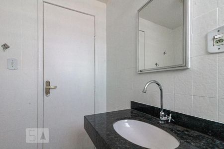 Banheiro de apartamento para alugar com 3 quartos, 90m² em Carlos Prates, Belo Horizonte