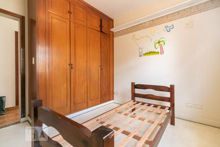 Casa à venda com 456m², 4 quartos e 14 vagasQuarto 2