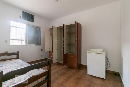 Casa à venda com 456m², 4 quartos e 14 vagasEdícula - Quarto 4