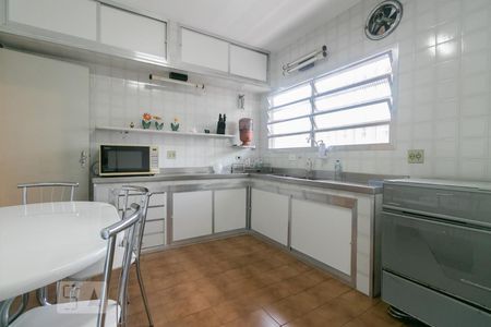 Casa à venda com 456m², 4 quartos e 14 vagasCozinha