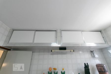 Casa à venda com 456m², 4 quartos e 14 vagasCozinha