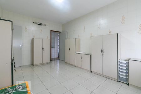 Casa à venda com 456m², 4 quartos e 14 vagasCozinha - Copa