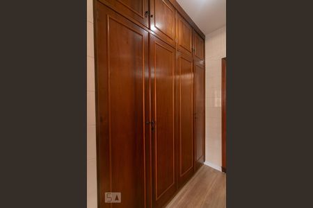 Casa à venda com 456m², 4 quartos e 14 vagasSuíte - Armário