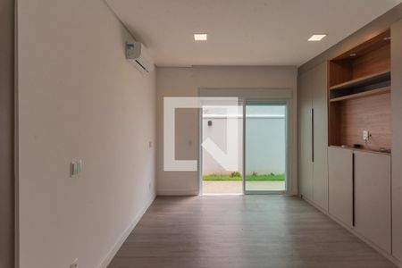Suíte 1 de casa de condomínio à venda com 3 quartos, 200m² em Swiss Park, Campinas